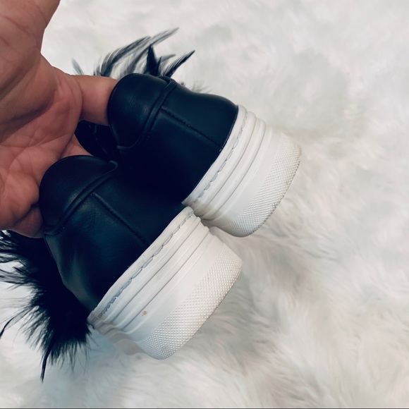 Here/Now Leather Black Feather Fox Fur Slip Ons - Picture 4 of 8
